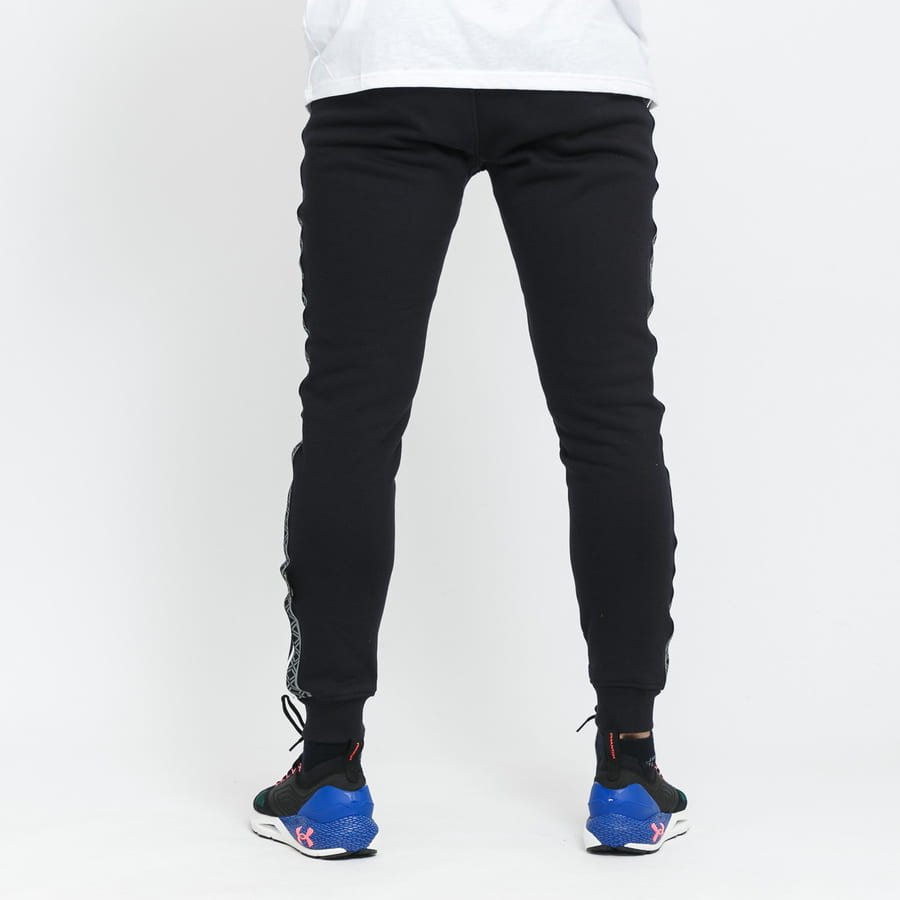 Under Armour Curry Fleece Jogging Pants Black/White/Concrete 1366627-001 -  Free Shipping at LASC