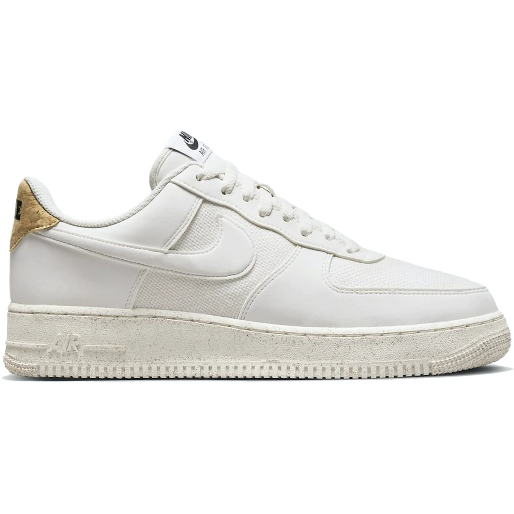 Nike Mens Air Force 1 Low '07 LV8 Next Nature Basketball Shoes