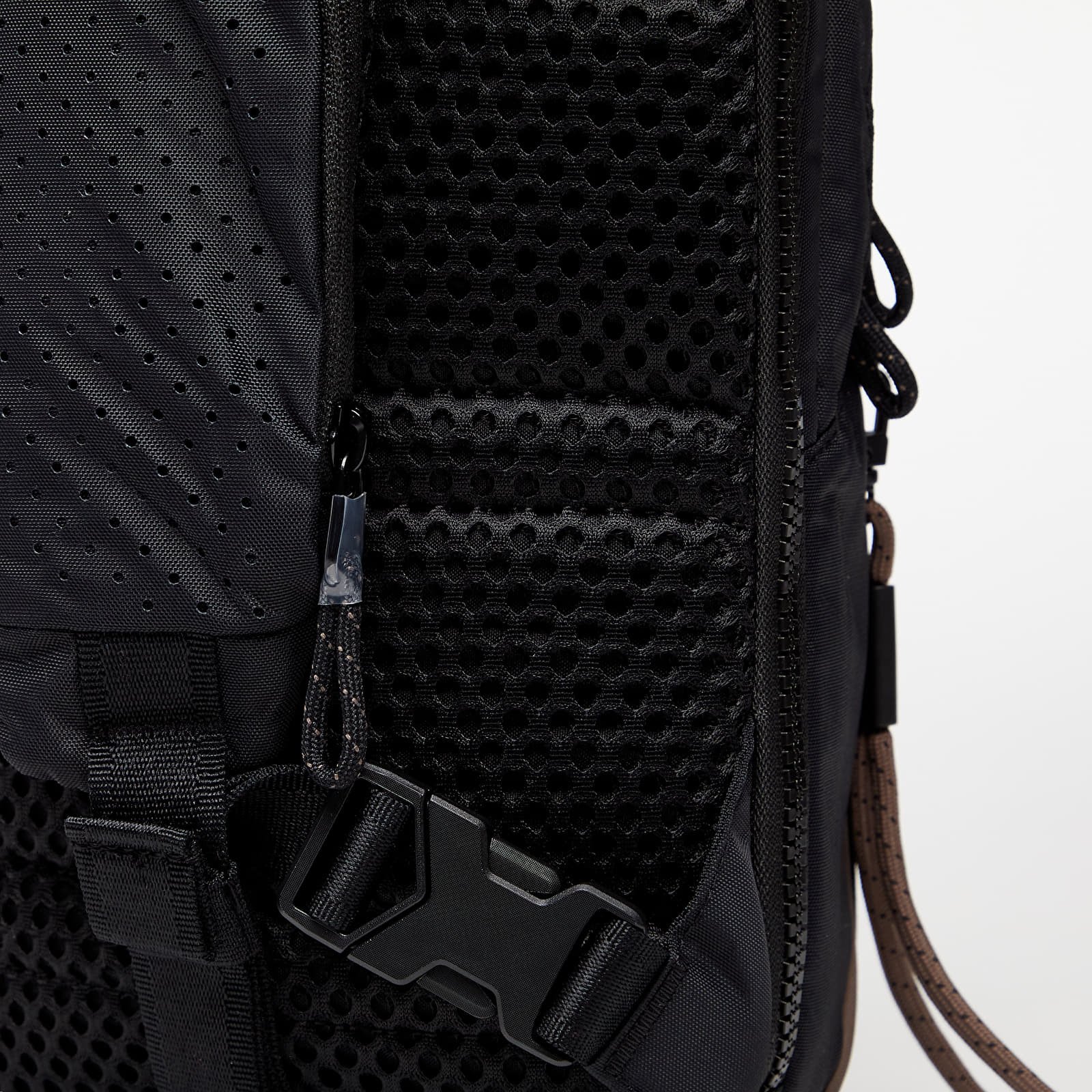 Nike Sportswear Essential Sling Bag 'Black' DJ9796-010
