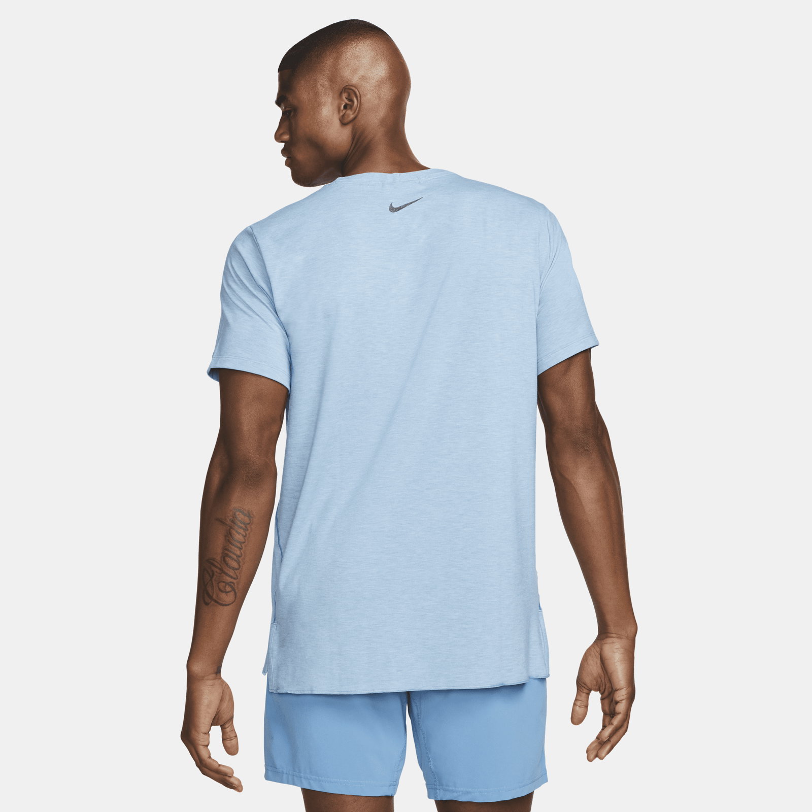 T-shirt Nike Yoga Dri-FIT DM7825-441