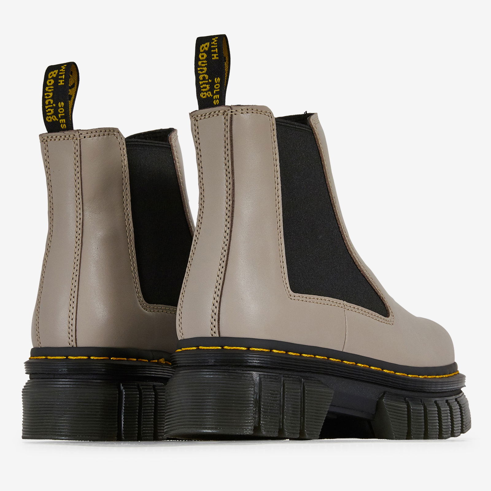 Dr. Martens Audrick Chelsea 