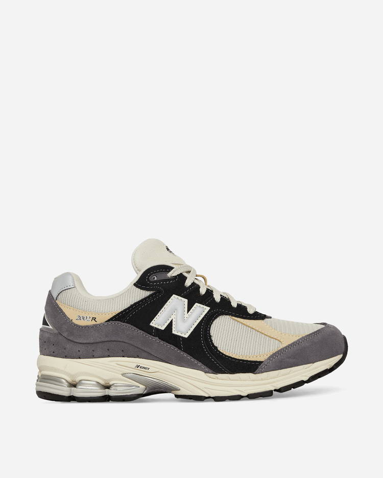 New Balance 2002R 