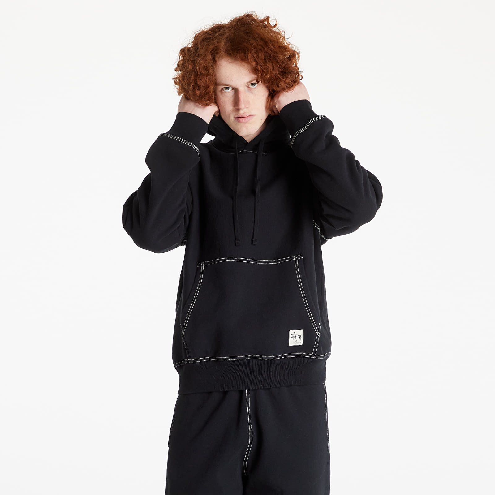stussy contrast stitch label hoodie23回ほど着用しています