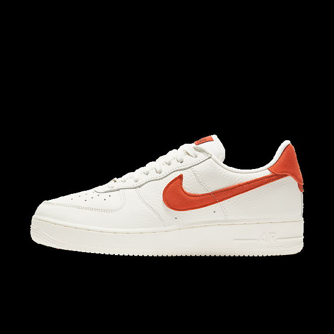 差別発言 NIKE AIR FORCE 1 LOW CRAFT MANTRA ORANGE - 靴