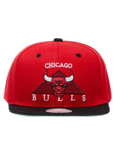 Mitchell and Ness Chicago Bulls 1991-92 Back to Back Champs Snapback Black