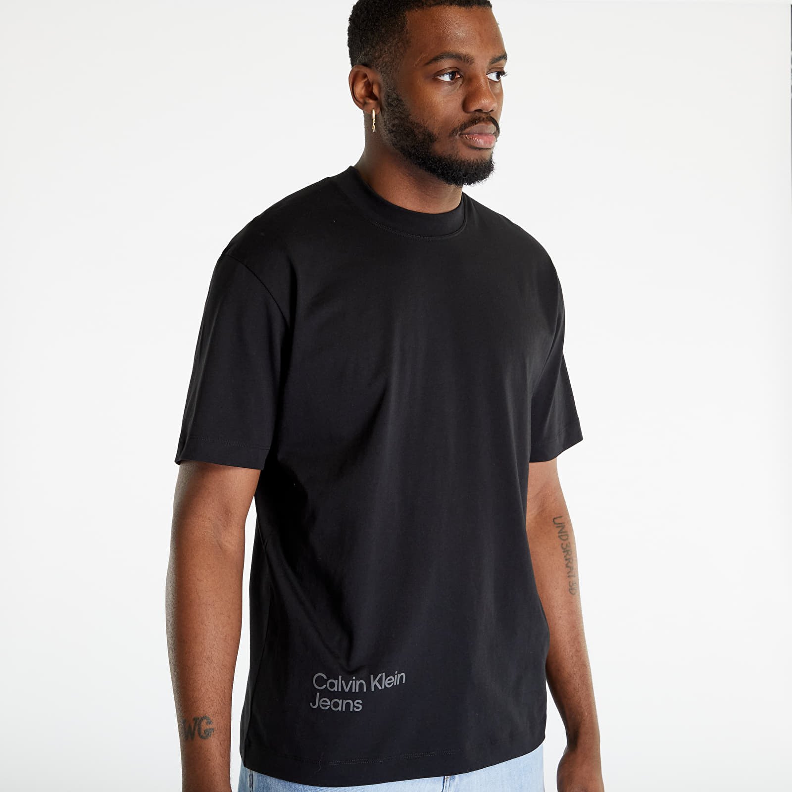 T-shirt CALVIN KLEIN JEANS Blurred Colored T-Shirt J30J322881 BEH | FLEXDOG