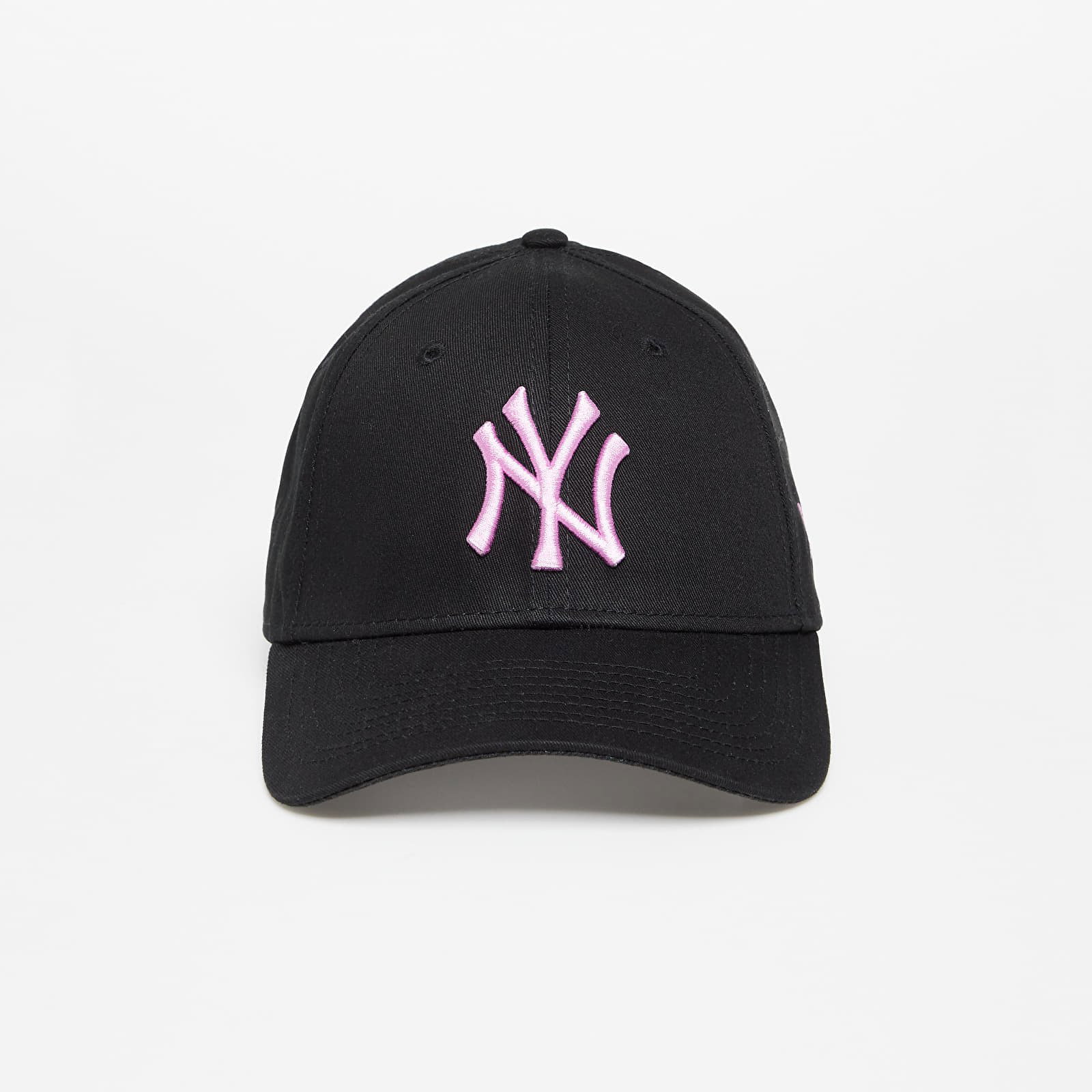 New era League Essential New York Yankees Cap Pink