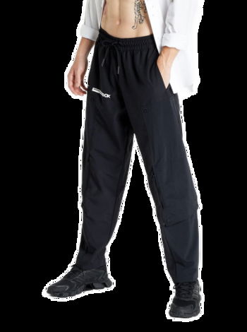 Pants and jeans Reebok ARS Commuter Pants Black