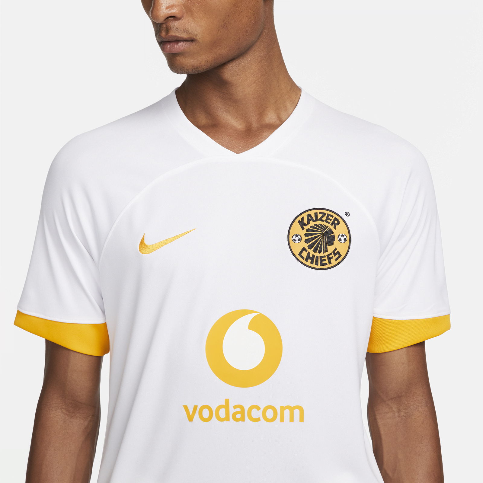 Kaizer Chiefs F.C. 2022/23 Stadium Home Men's Nike Dri-FIT