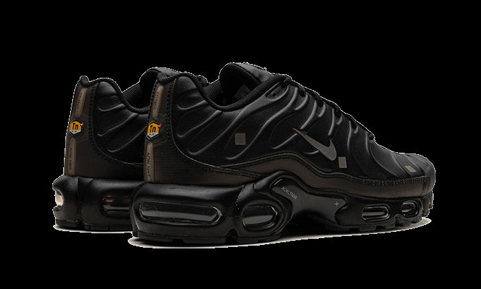 Nike A-COLD-WALL* x Air Max Plus 