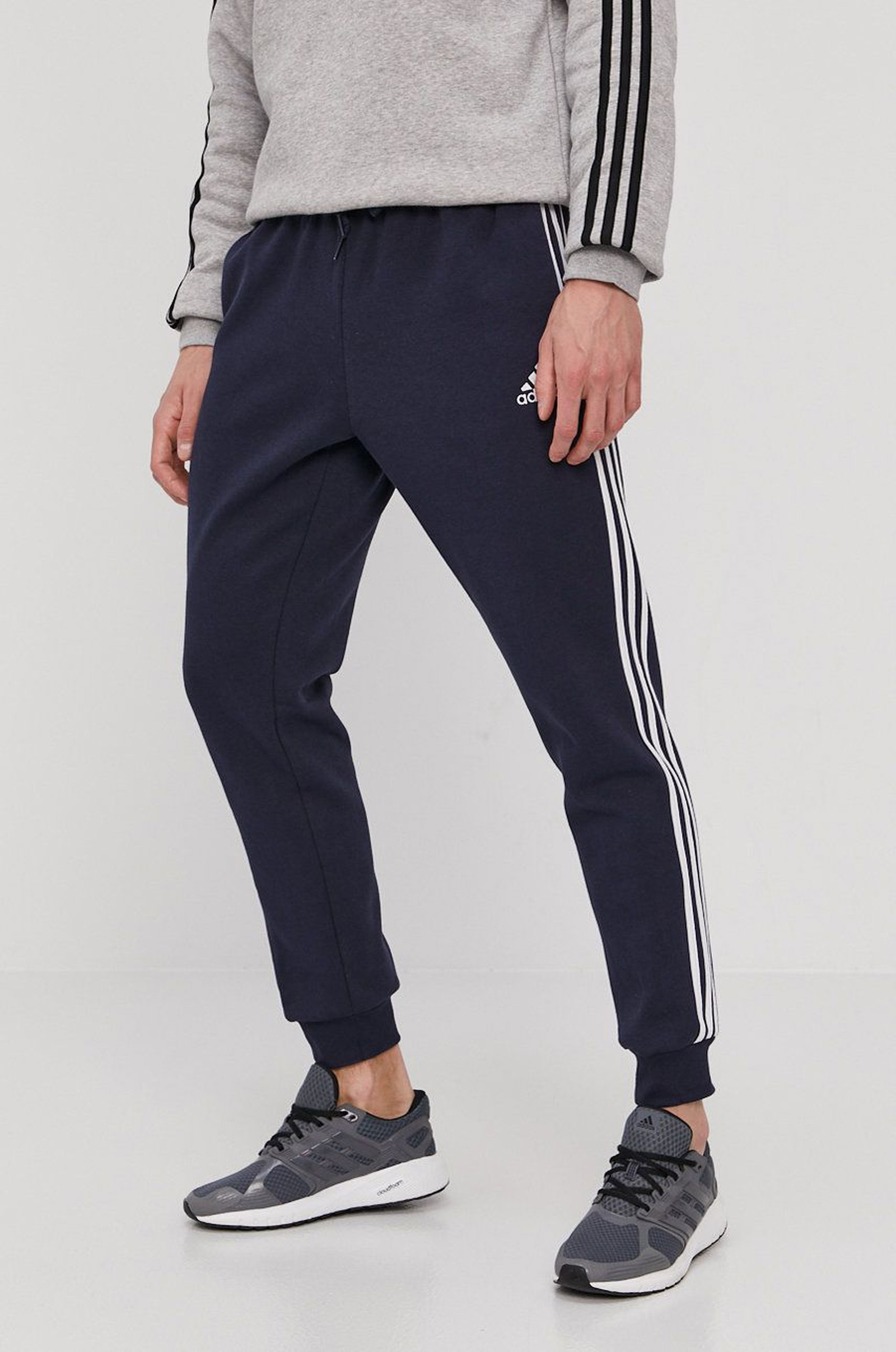 Sweatpants adidas Originals Adicolor Classics 3-Stripes GK8823 | FLEXDOG