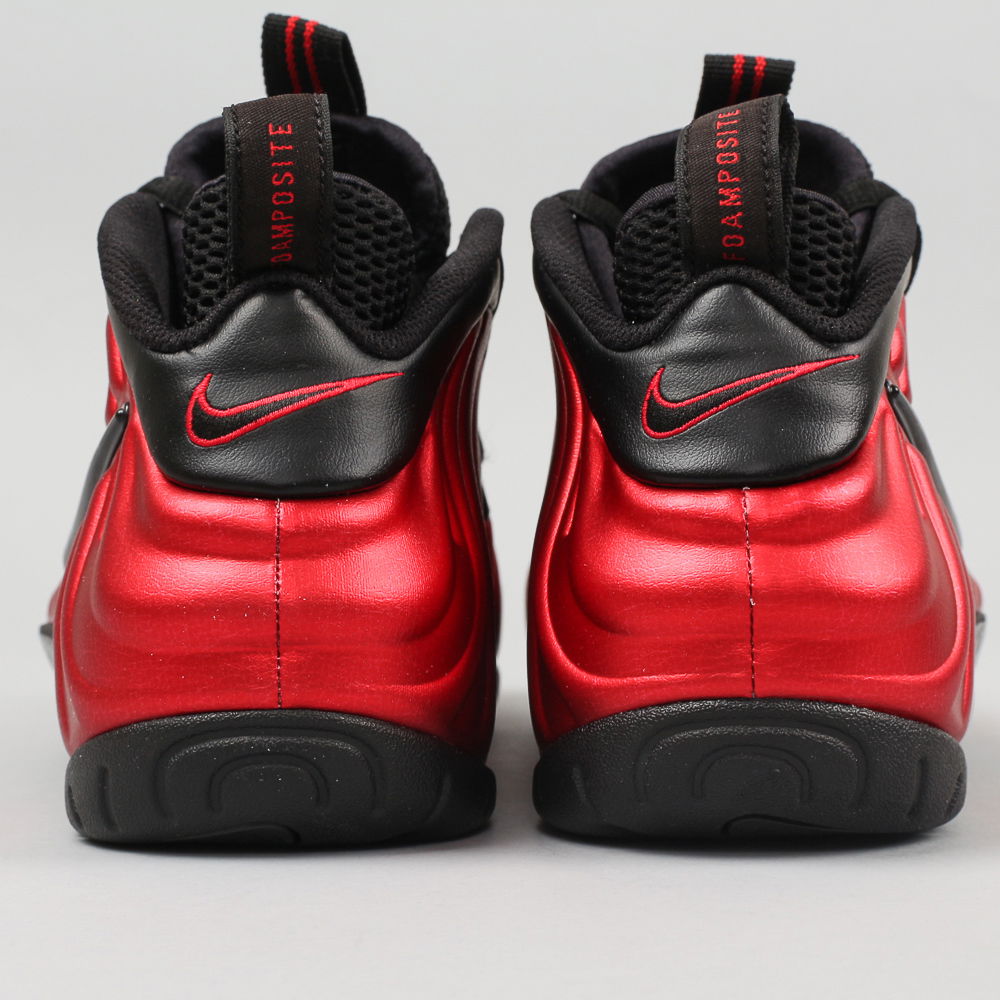 Nike Air Foamposite Pro University Red