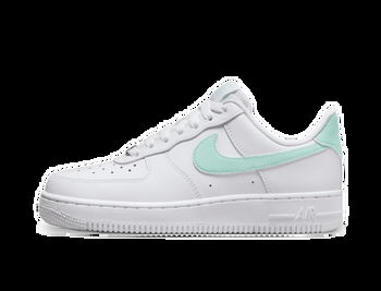 White sneakers and shoes Nike Air Force 1 | FLEXDOG