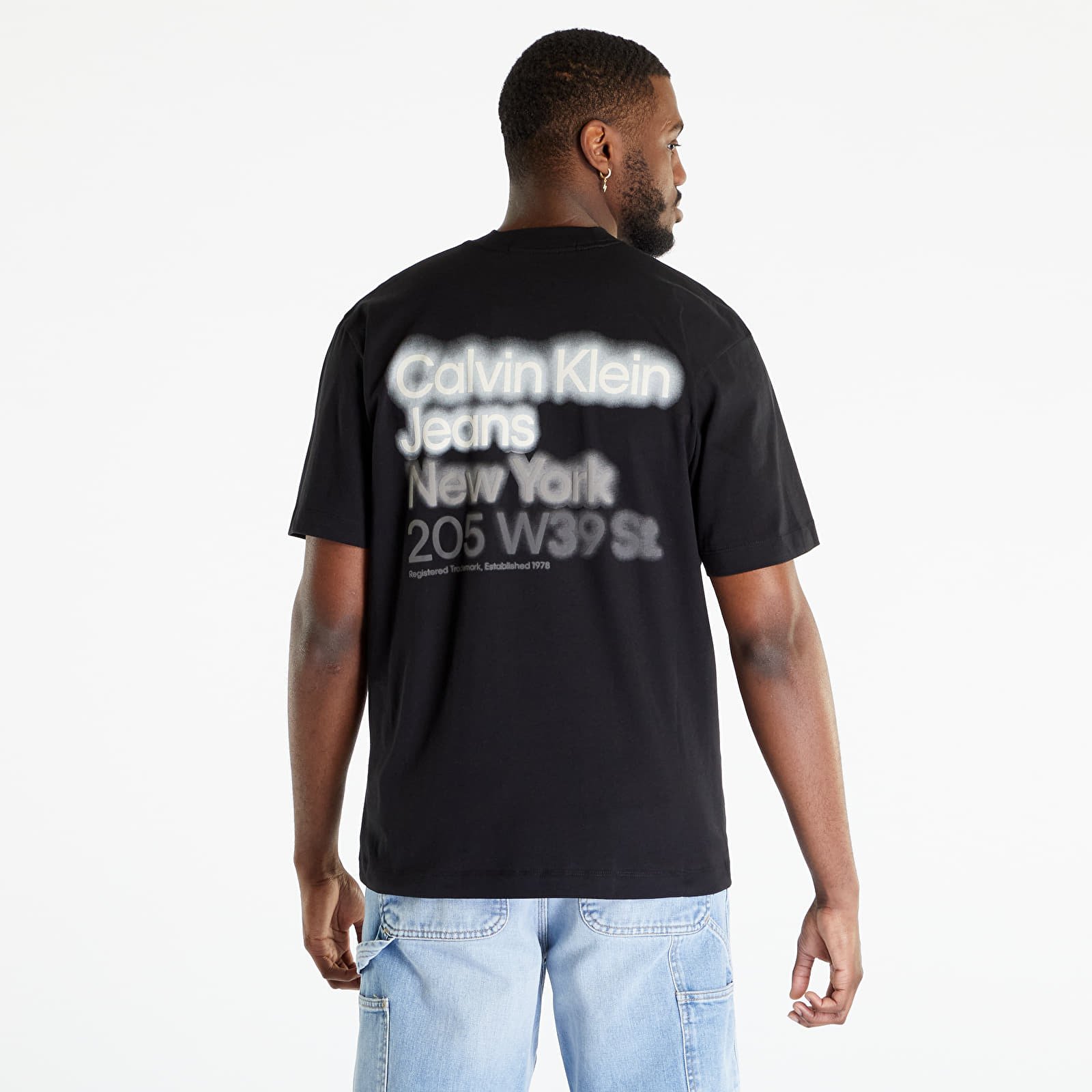 T-shirt CALVIN KLEIN JEANS Blurred BEH T-Shirt Colored J30J322881 | FLEXDOG