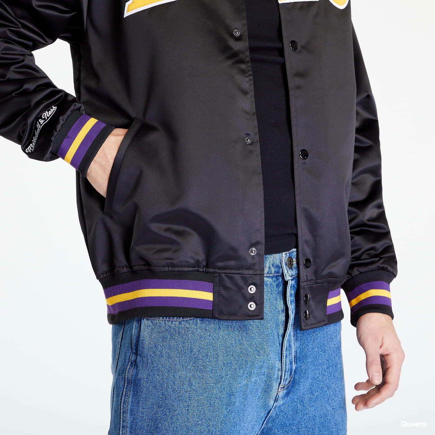 Bomber Jacket Mitchell & Ness Heavyweight Satin Jacket Dark Green  (OJBF3413-GBPYYPPPDKGN) – Queens 