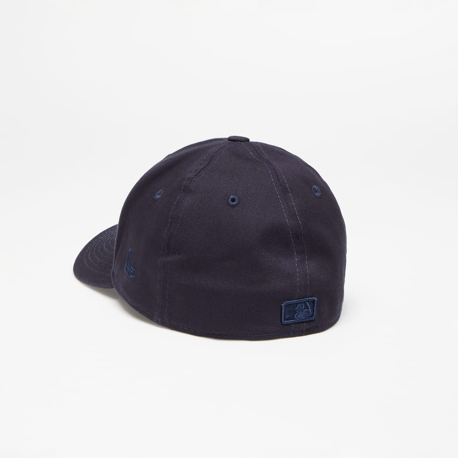 Los Angeles Dodgers New Era 3930 League Essential All Black