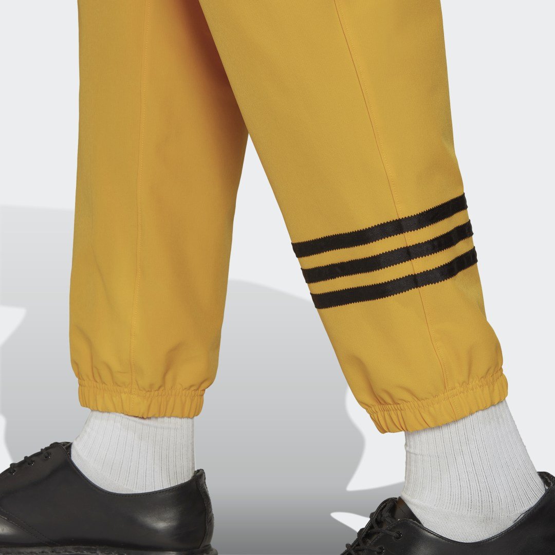 Sweatpants adidas Originals Neuclassics Sports Pants HM1866 | FLEXDOG