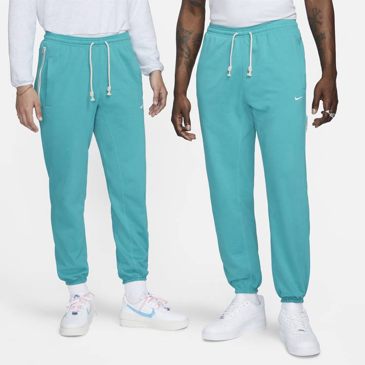 Swoosh Fly Standard Issue Women's Basketball Pants