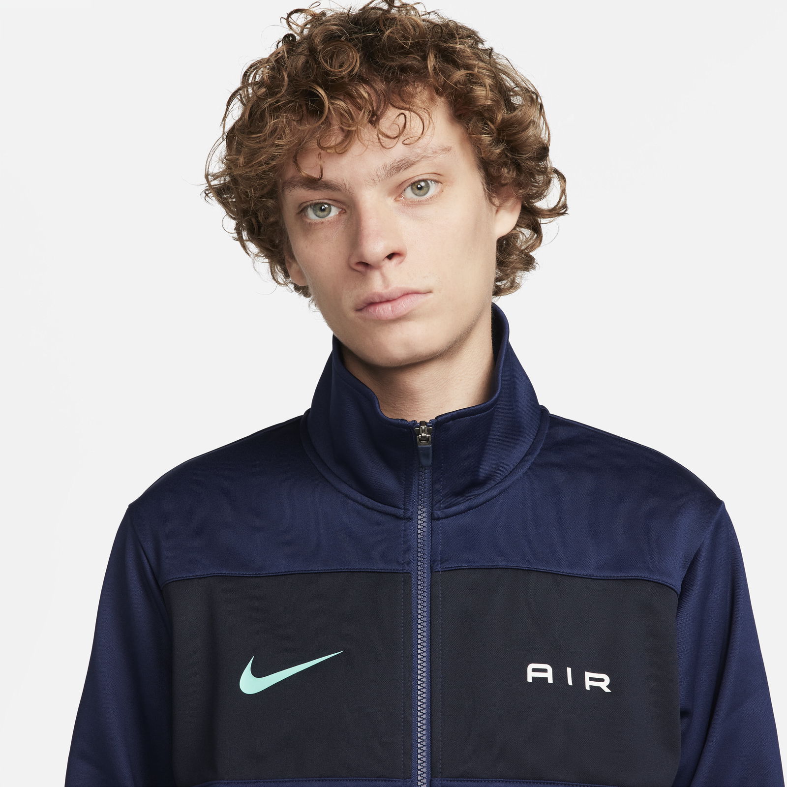 Nike air track on sale jacket