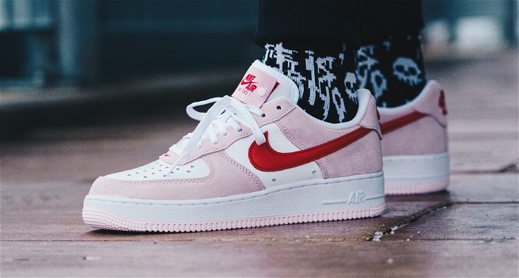 NIKE **AIR FORCE 1** “VALENTINE’S DAY”